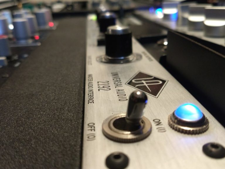 Fuzzywallz Mastering - UA 2192
